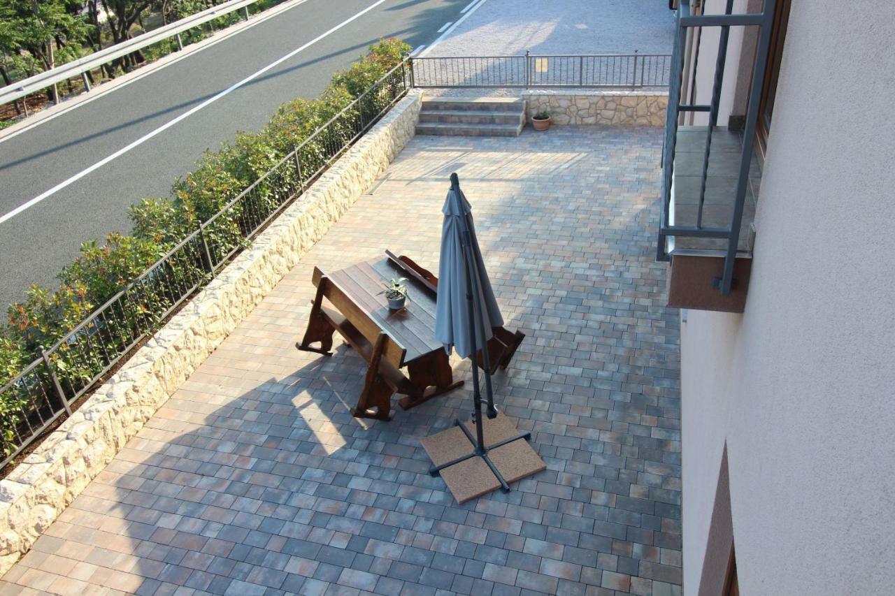 Apartmani Irena Novi Vinodolski Exterior photo